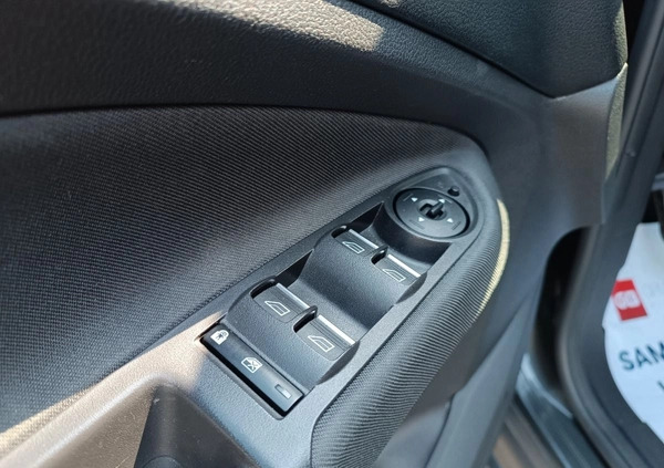 Ford Grand C-MAX cena 31900 przebieg: 203062, rok produkcji 2017 z Poznań małe 466